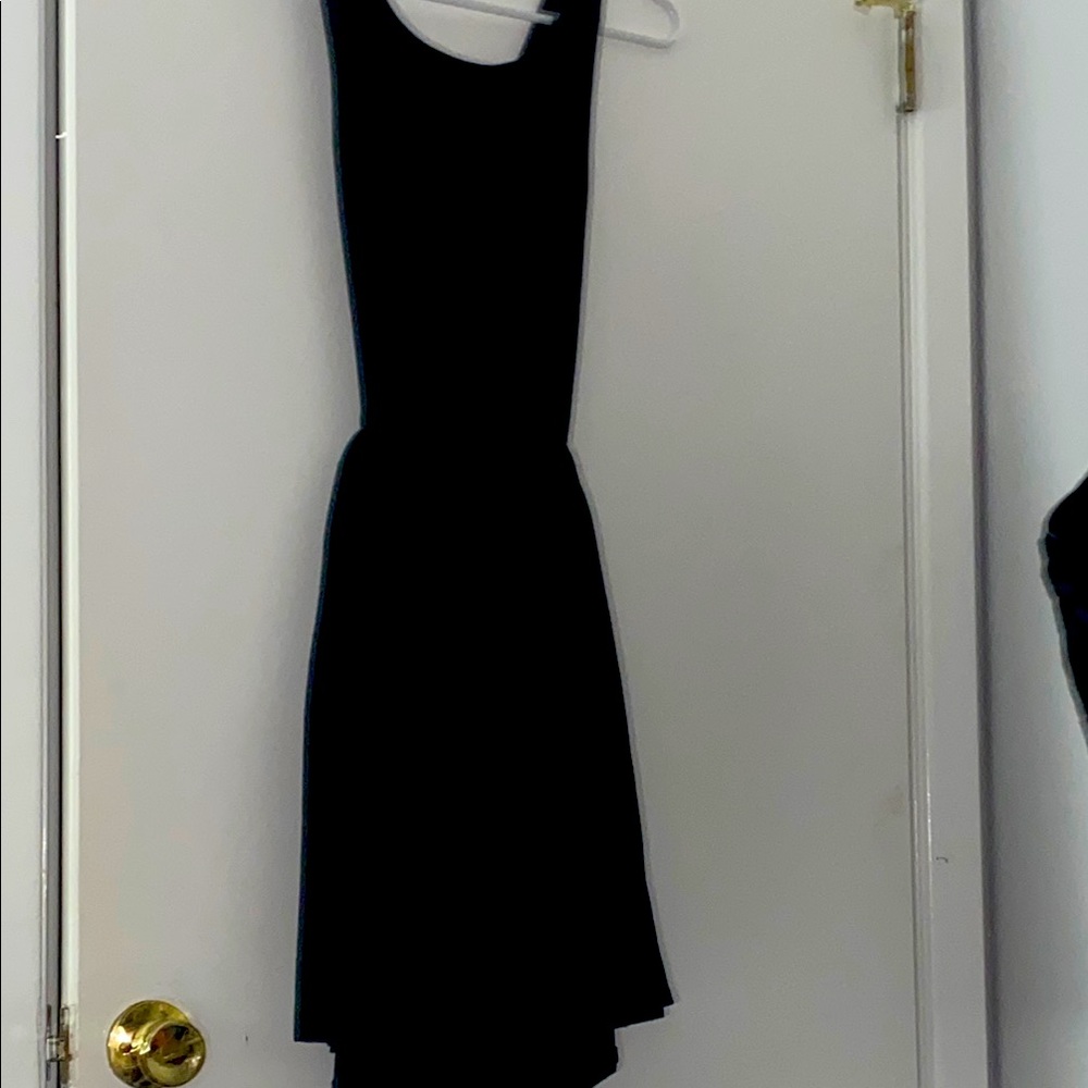 Sleeveless Dress with crisscross back detail